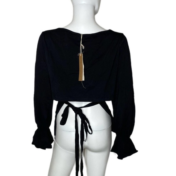 Mustard Seed Women's Black Long Bell Cuff Sleeve Hi-Low Cropped Tie Back Blouse - Picture 3 of 4